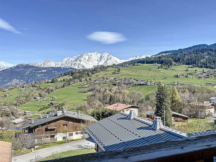 Ganze Wohnung, 4-Zimmer-Wohnung mit Hallenbad in Combloux in Combloux, Pays du Mont-Blanc
