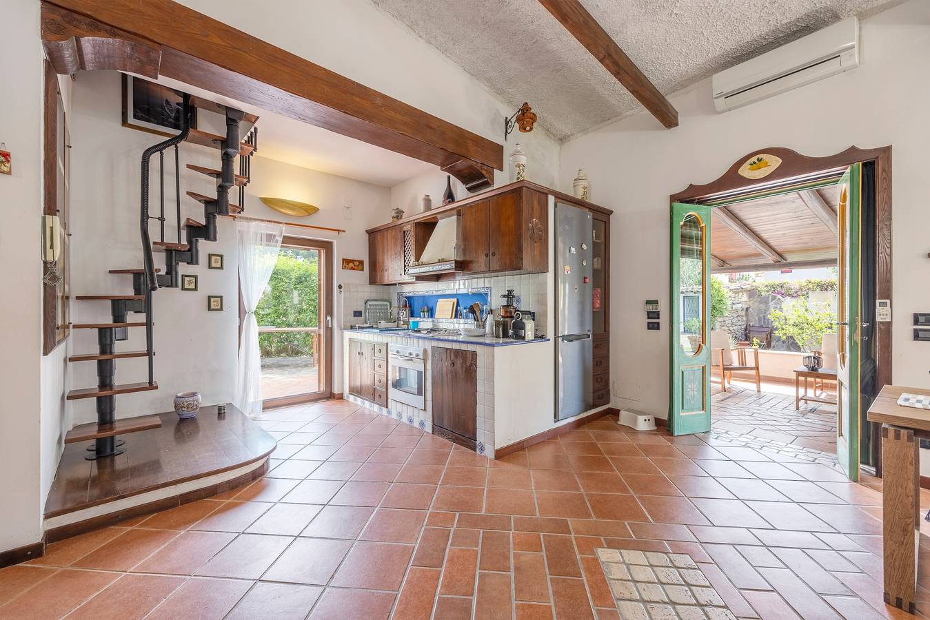 Villa 'Ellie' con jardín privado, Wi-Fi y aire acondicionado in Carini, Provincia de Palermo