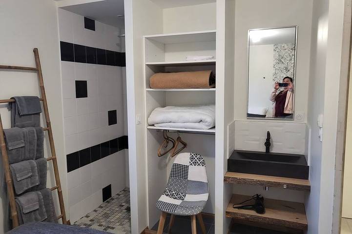 Location de vacances pour 13 personnes, avec jardin et jacuzzi, animaux acceptés à Saint-Paul-en-Pareds - 3