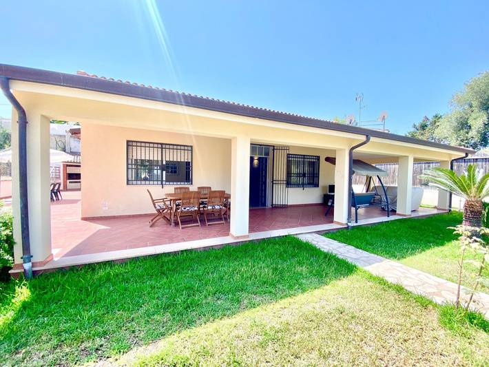 Holiday home for 8 people, with garden - 1