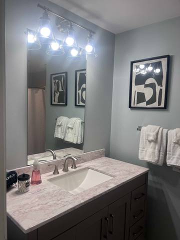 Vacation Rental for 12 Guests in Boyne Falls, Lake Michigan, Picture 4