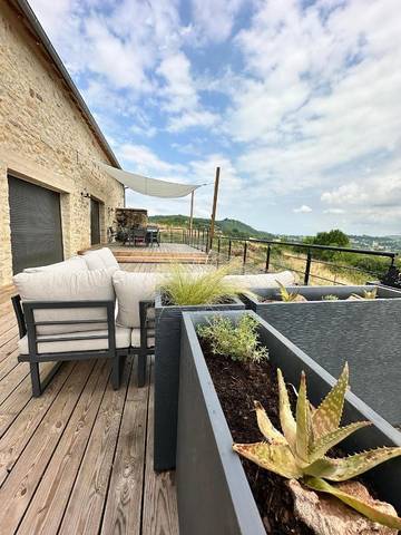 Cottage pour 8 personnes, avec jacuzzi ainsi que jardin et terrasse, animaux acceptés à Perpezac-le-Blanc