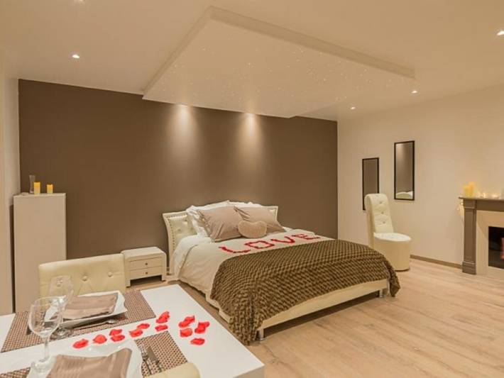 Chambre d’hôte pour 2 personnes, avec jacuzzi