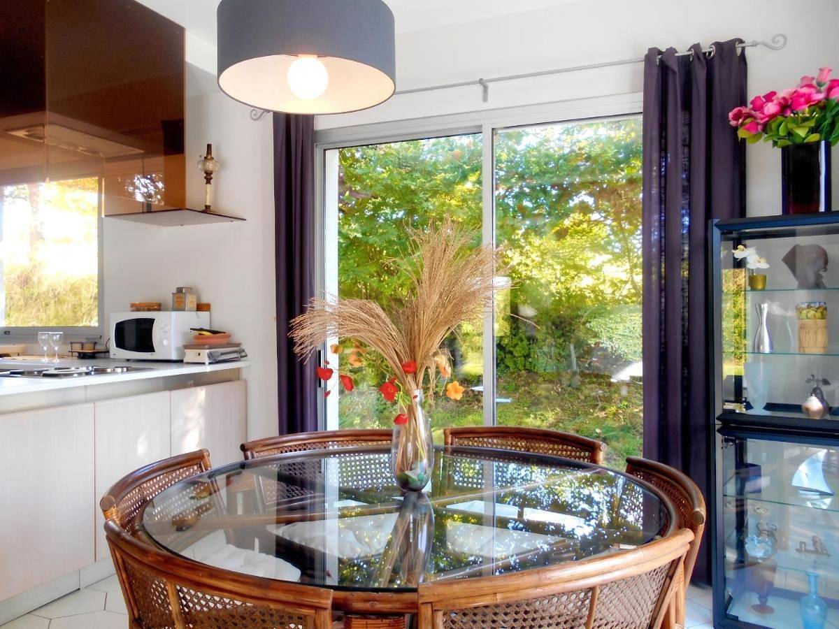 Maison de charme à Reugny avec jardin et vue sur montagne in Chançay, Région de Tours