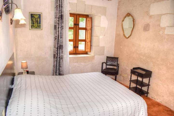 Location de vacances pour 4 personnes, avec terrasse ainsi que piscine et jardin à Francueil - 4