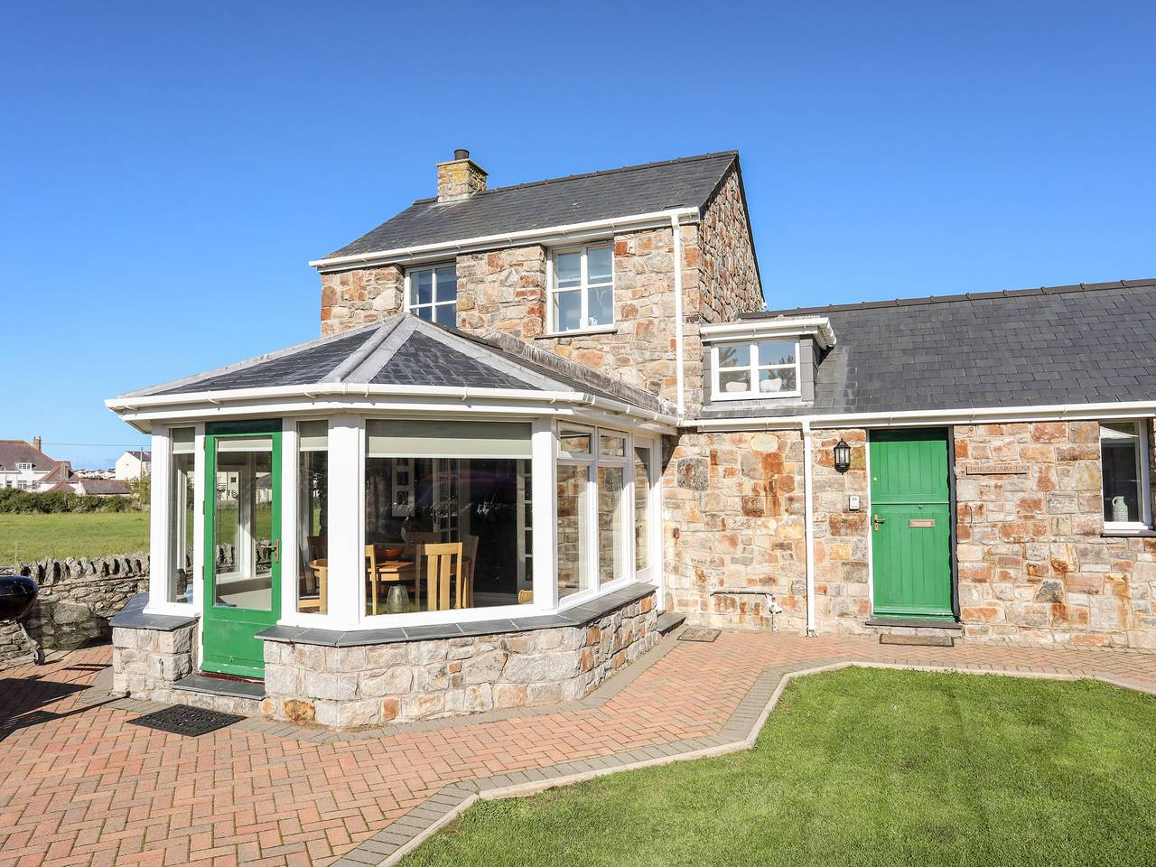 Tyn Towyn - The Stables in Trearddur Bay, Isle of Anglesey