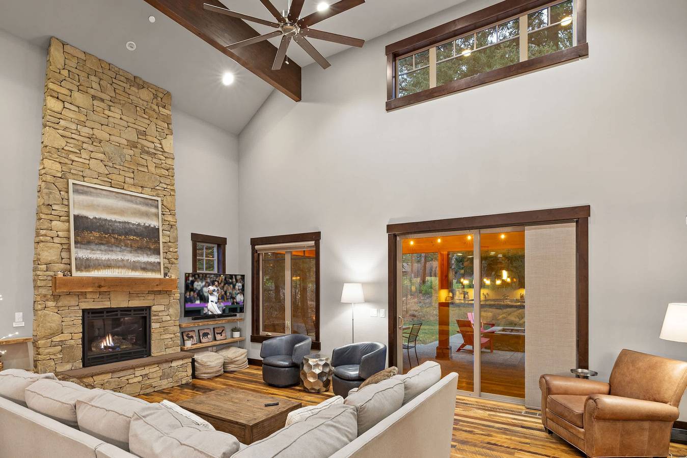 Lux 5Br, Fairway View, Gamerm, Firepit, Chefskitch in Condado de Kittitas