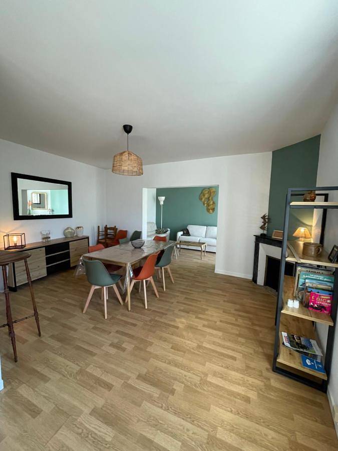 Gîte pour 8 personnes, avec vue et terrasse, animaux acceptés à Châtillon-sur-Indre - 4