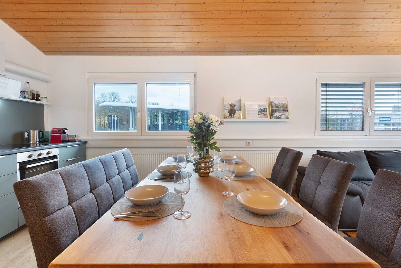 Apartamento entero, Apartamento 'Motel Ambiente – 4 habitaciones, 2 baños' con wifi y aire acondicionado in Bad Säckingen, Bosque Negro sur