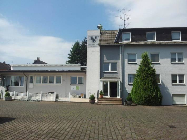 Hotel voor 4 personen, met Terras in Moers