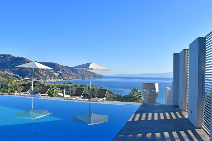 Villa pour 7 personnes, avec terrasse à Mazzarò