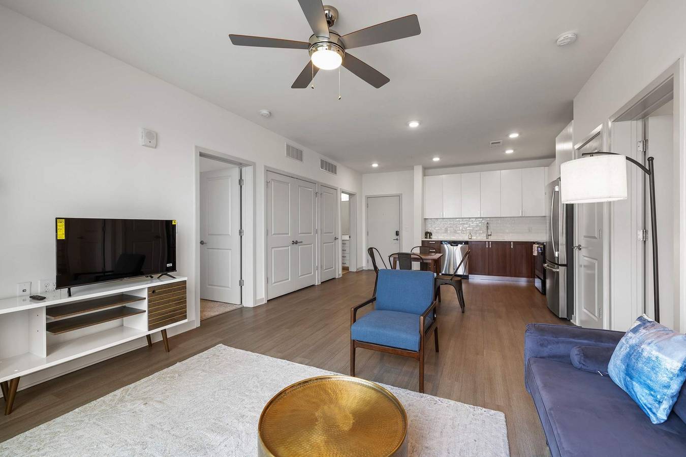 Geheel appartement, Modern Nulu 2Br Cozysuites in Louisville, Jefferson County (KY)