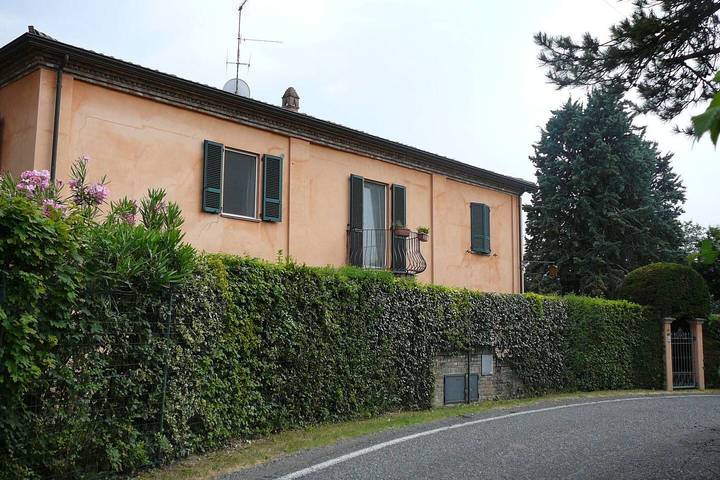 Casale per 4 persone, con Terrazza e Giardino in Emilia Romagna