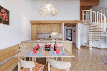 Appartement De Vacances pour 4 Personnes dans Scuol, Région de Grisons, Photo 1