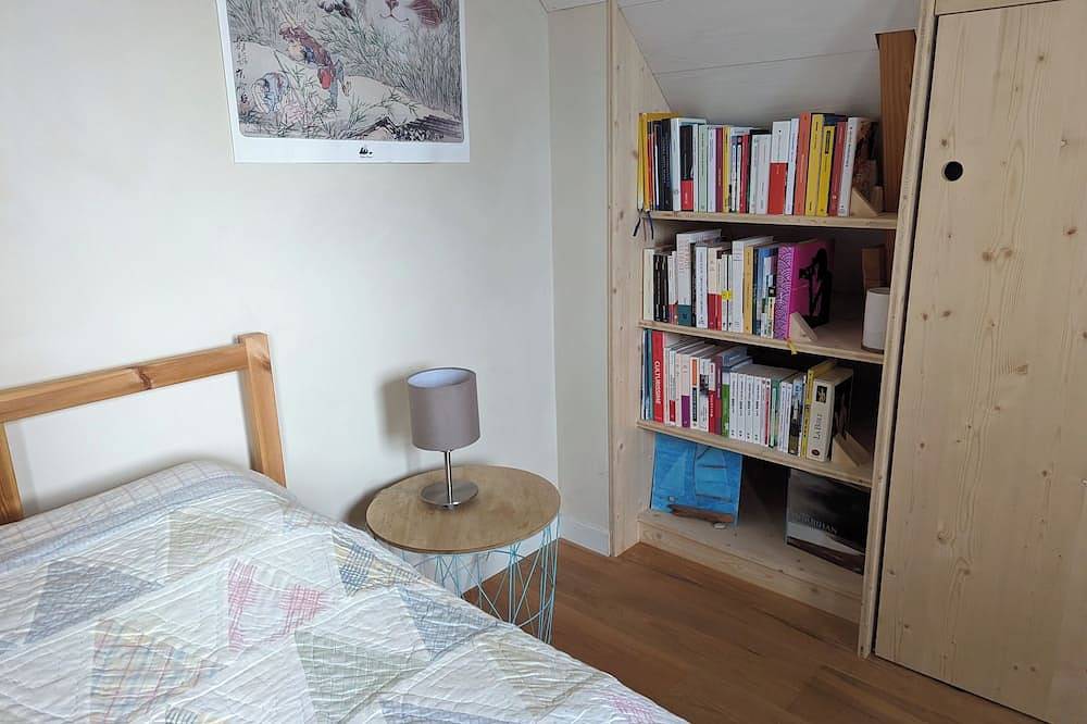 Wood-frame architect house: ecology and thermal comfort. Close to beach. in Larmor-Baden, Côte des Mégalithes