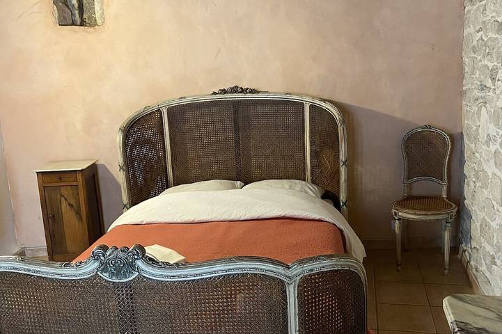 Location de vacances pour 6 personnes, avec jacuzzi et terrasse, animaux acceptés à Céreste - 3