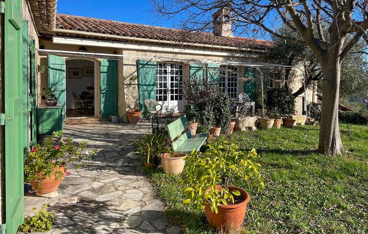 Ferienhaus für 8 Personen, mit Pool und Terrasse sowie Garten - 1