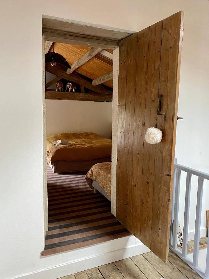 Gîte pour 2 personnes, avec piscine et jardin à Croix-Chapeau - 2