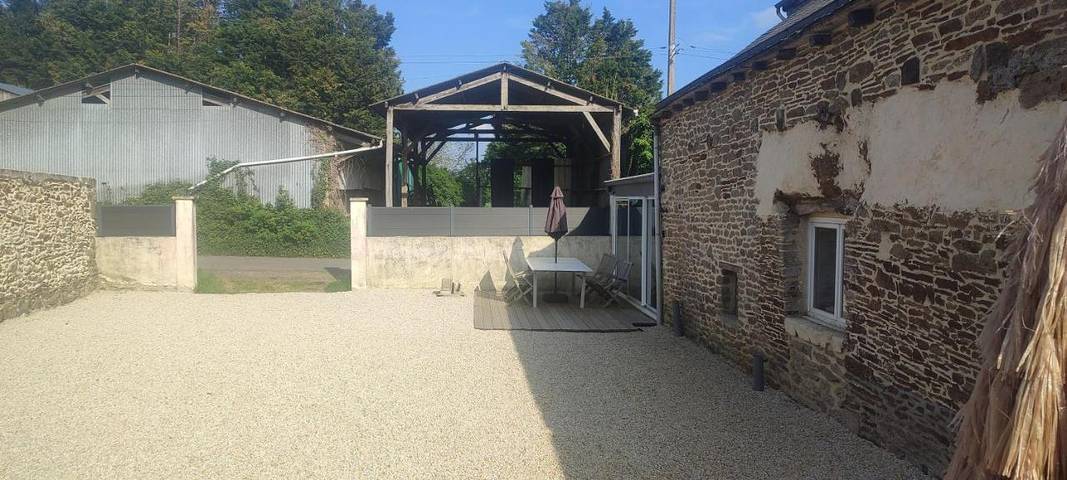Location de vacances pour 6 personnes, avec terrasse, animaux acceptés à Trévron