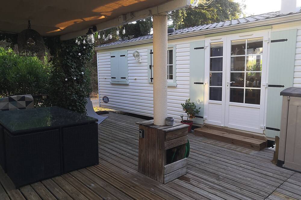 Camping pour 6 Personnes dans La Garde-Freinet, Région de Draguignan