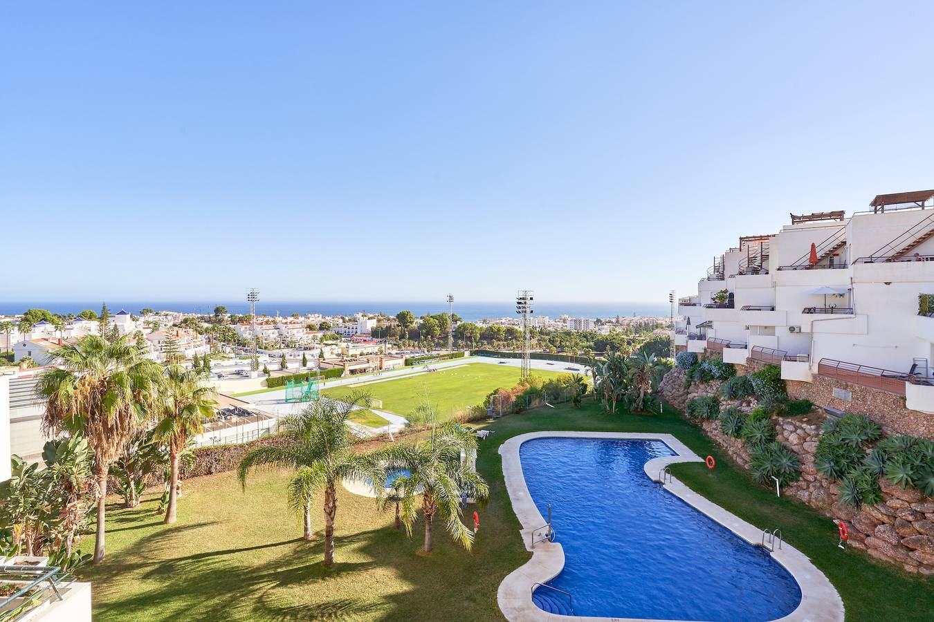 Ganze Wohnung, Apartment 'Balcon De Nerja' mit Meerblick, Wlan und Klimaanlage in Nerja, Costa del Sol