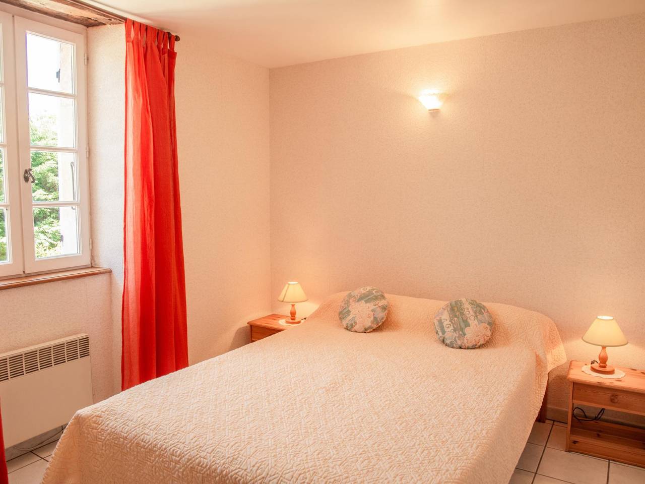 Typical French house with pool and views
 in Montcabrier, Lot