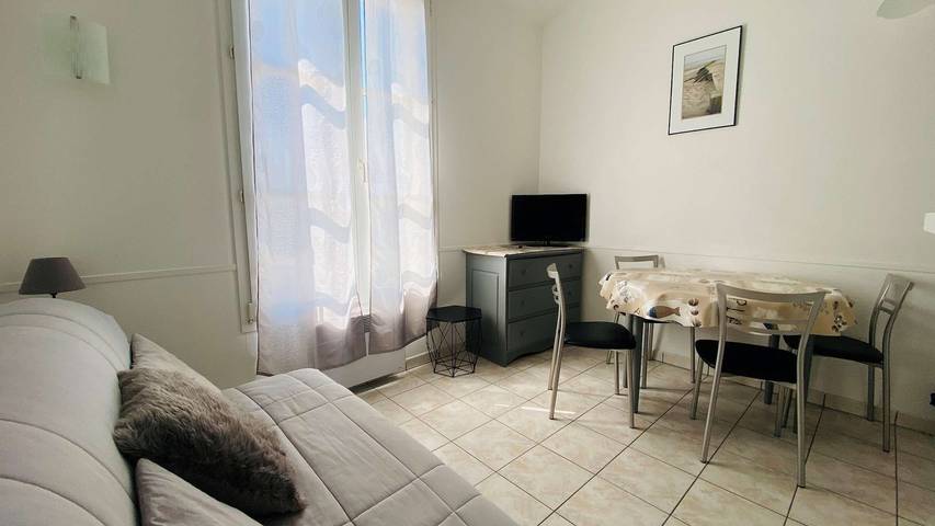 Gîte pour 3 personnes, avec piscine à La Couarde-sur-Mer - 3