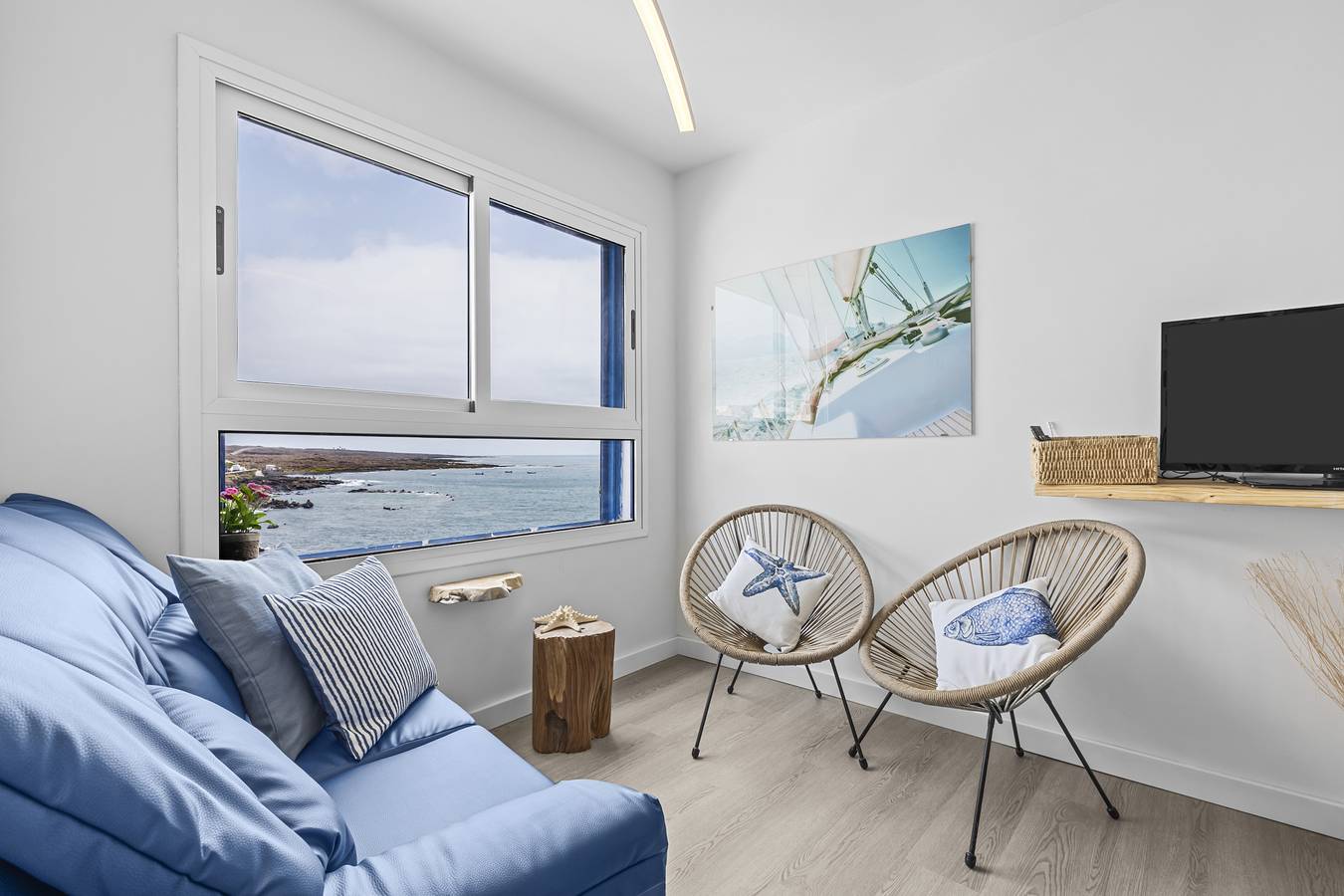 Entire apartment, Casa Azul by Escape Home (Timanfaya 4 in Punta de las Mujeres, Haría