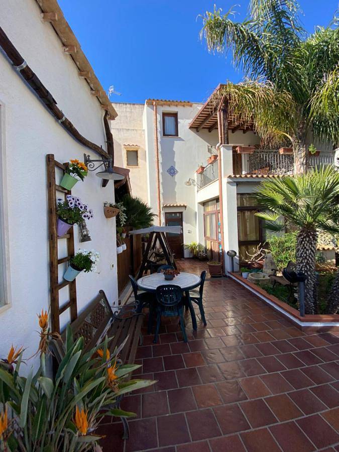 Bed and breakfast per 3 persone, con panorama e terrazza nonché giardino - 1