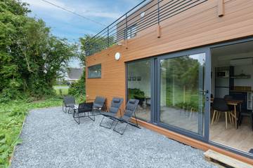 Gîte pour 6 personnes, avec terrasse et jacuzzi ainsi que sauna et jardin dans Aure sur Mer