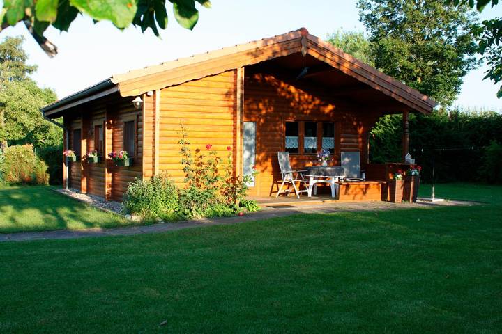 Ferienhaus für 3 Personen, mit Terrasse und Garten auf Fehmarn