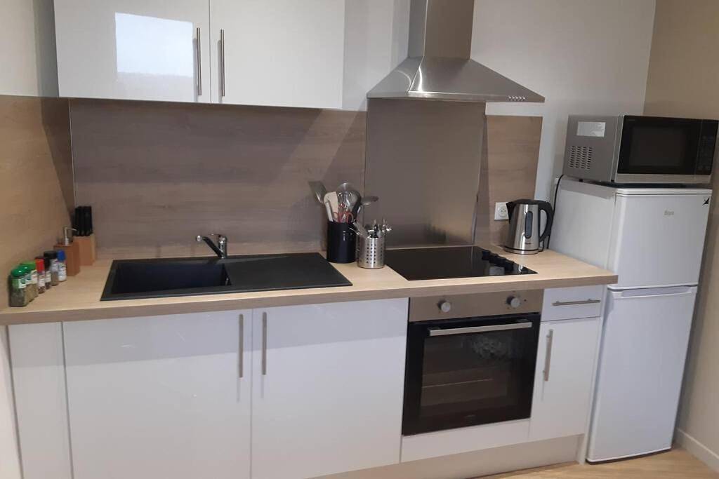 Appartement entier, One-Bedroom Apartment in Saint-Philibert-de-la-Lézarde, Région du Havre