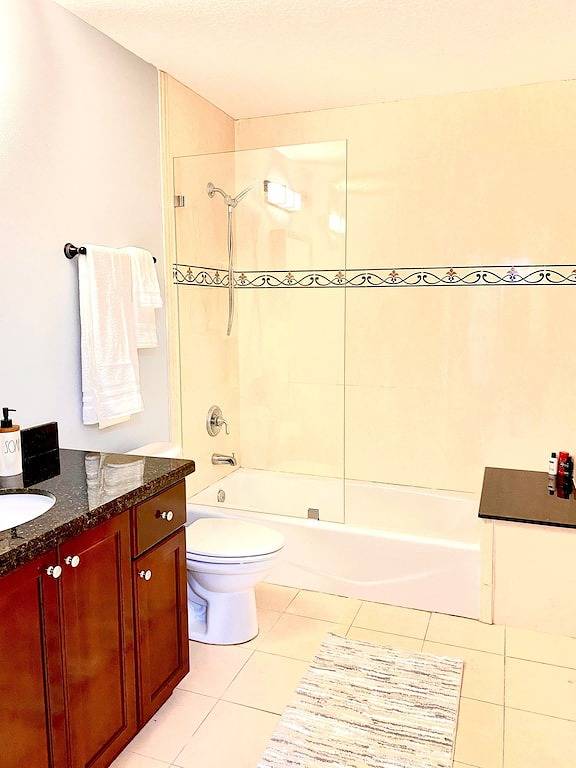 Breathtaking Residence in Rosemary Square Wpb in West Palm Beach, Palm Beach County