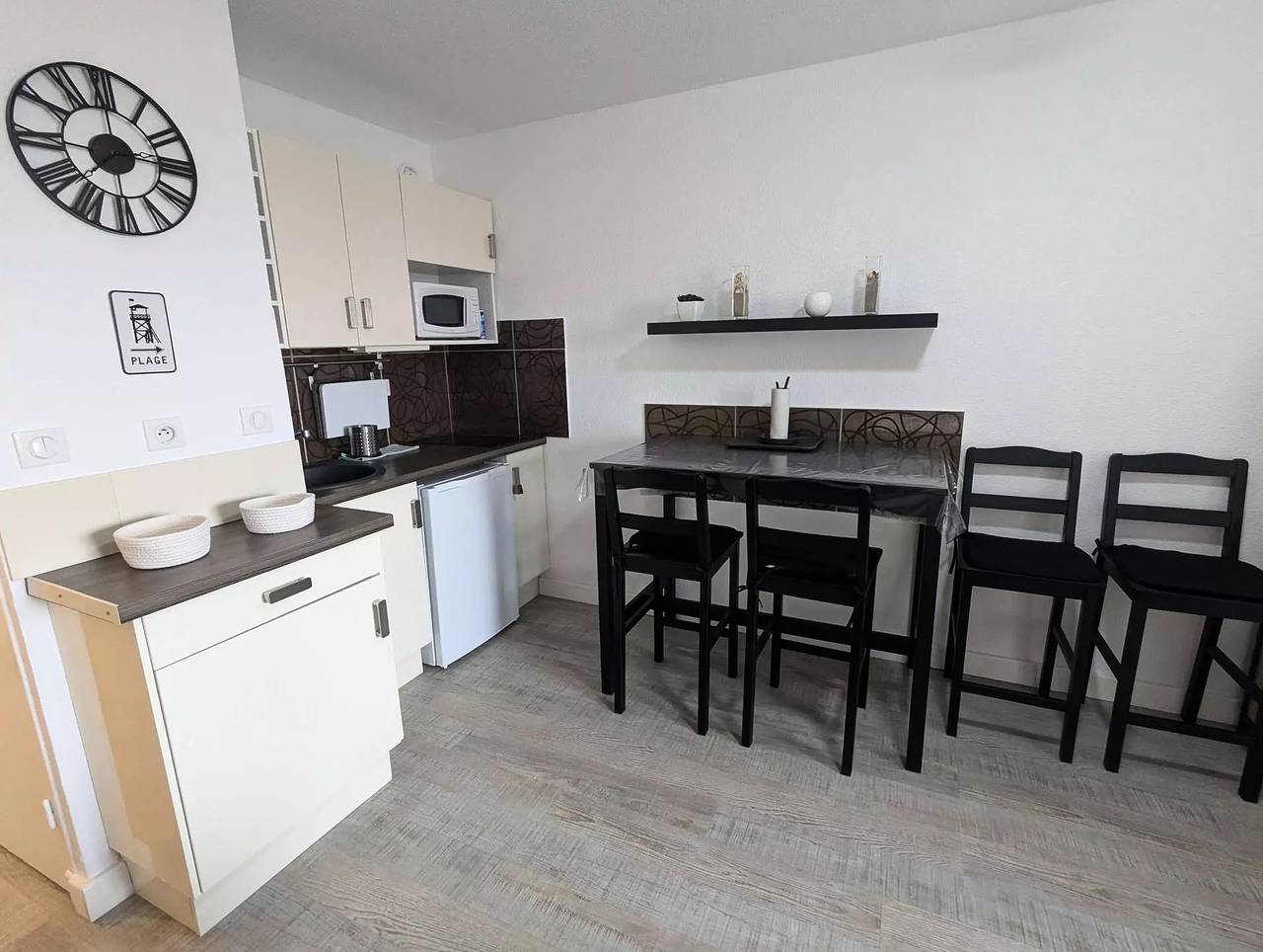 Estudio entero, Renovado estudio, centro Marseillan Beach – Parking – Playa 5 min in Marseillan, Costa mediterránea (Francia)