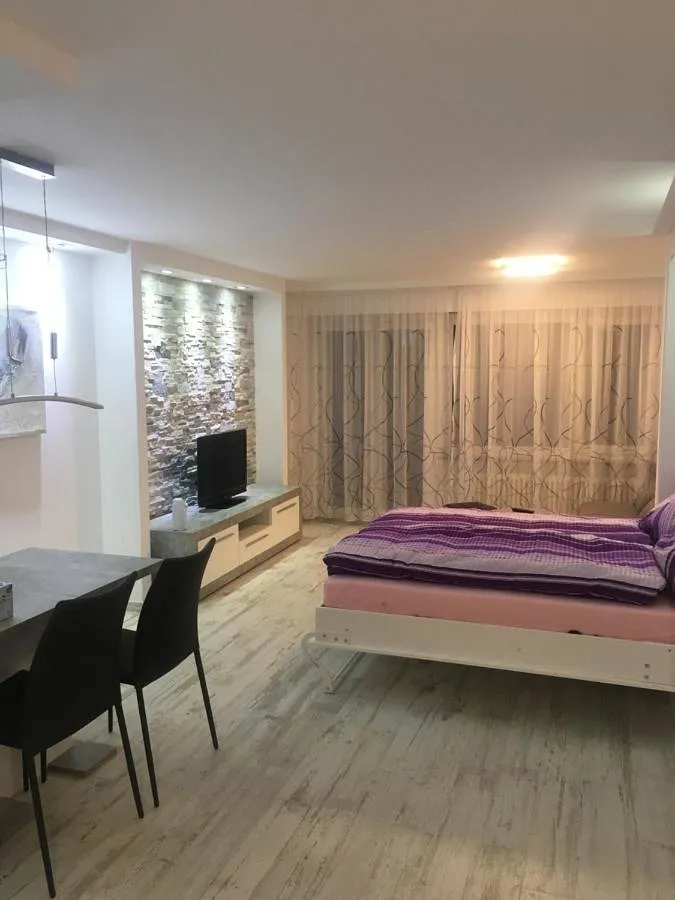 Ferienwohnung für 4 Personen, mit Balkon und Ausblick - 1