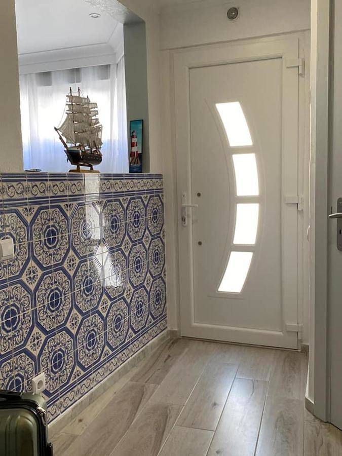 Casa Fanfamare in Praia da Califórnia, Sesimbra