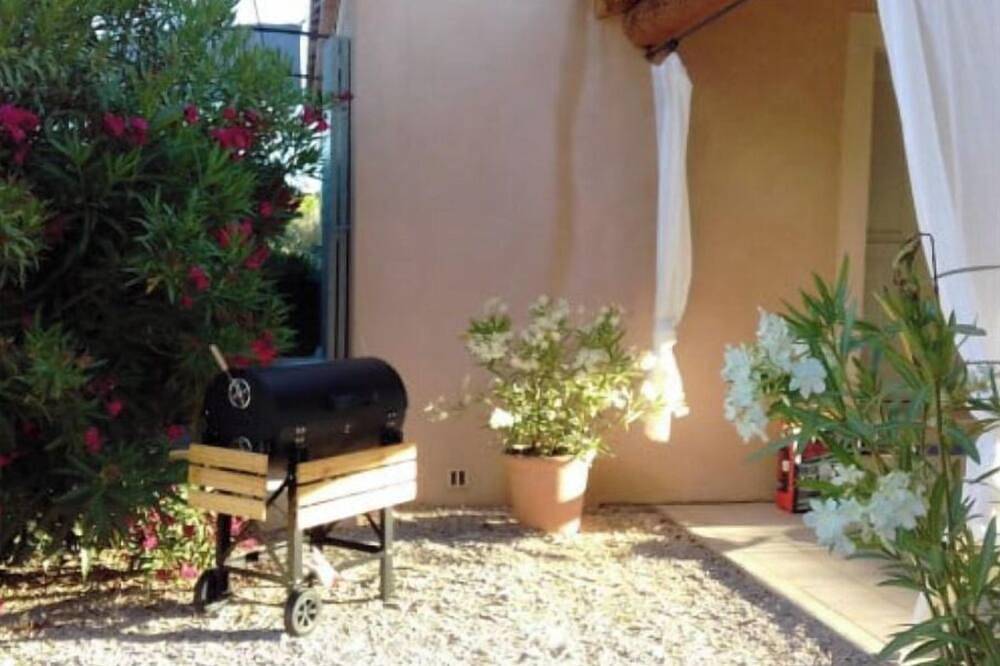 Mont Ventoux \"côté Ventoux\" in Le Barroux, Parc naturel régional du Mont-Ventoux
