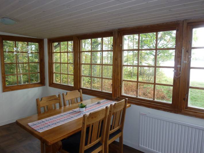 Ferienhaus direkt am Loka-See mit eigenem Boot in Kronobergs