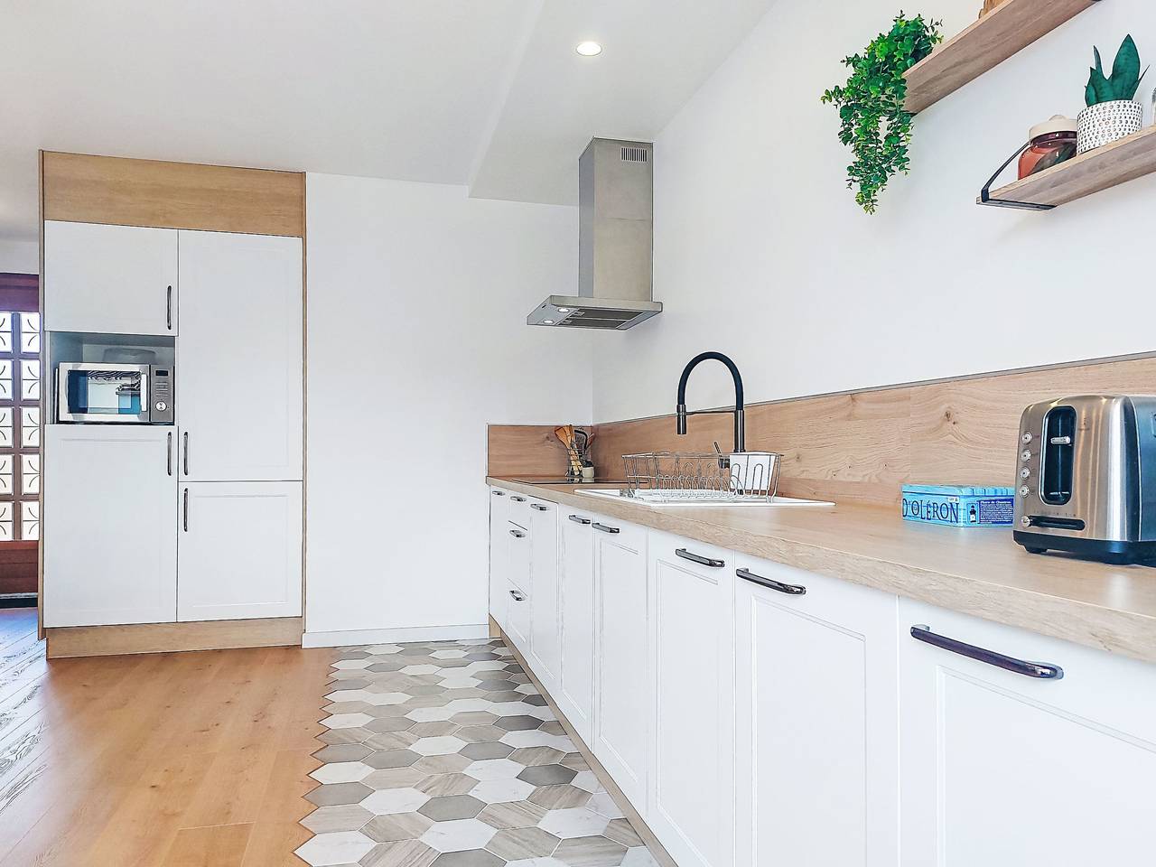 Saint Tro in Saint-Trojan-les-Bains, Côte de Beauté