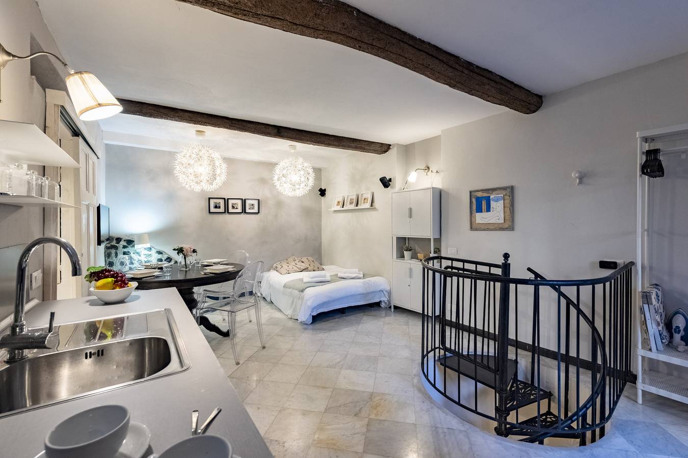 Ganze Wohnung, Charmante Ferienwohnung mit WLAN und Klimaanlage in der Nähe des Agriturismo Bell'Aria in Uscio, Ligurische Küste