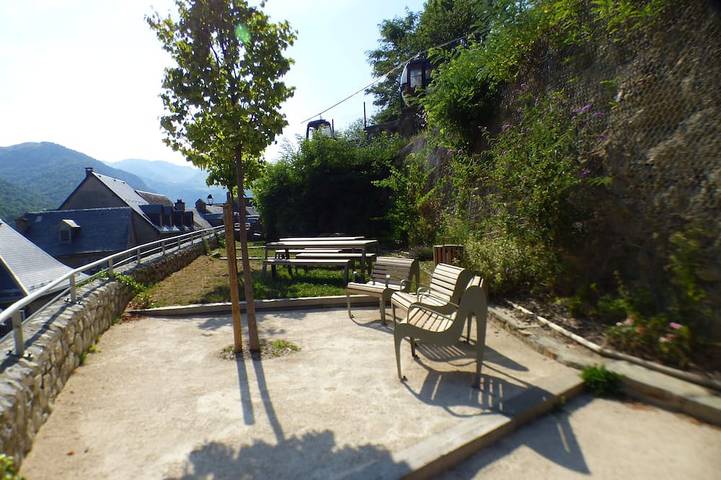 Location de vacances pour 8 personnes à Saint-Aventin