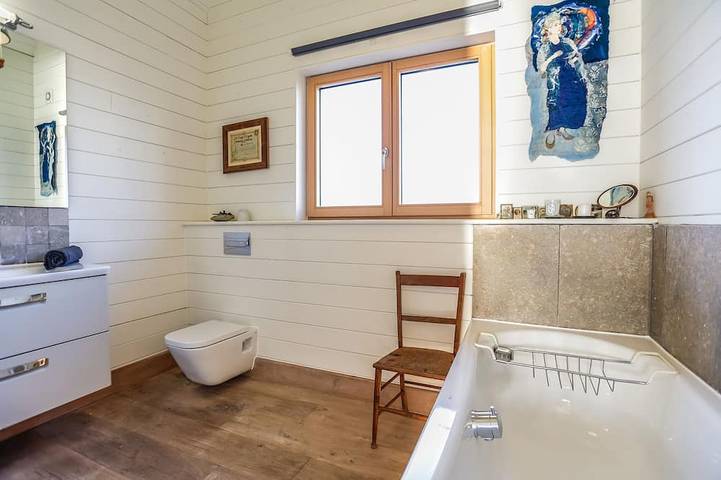 Gorgeous  - Beachfront home in West Wittering in West Wittering, West Sussex