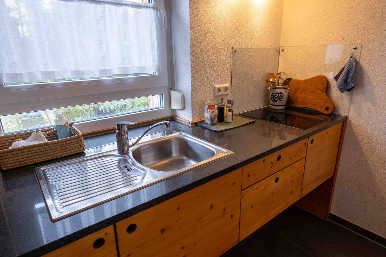 Ganze Wohnung, Ferienwohnung 'Gartenglück' mit Gemeinschaftsterrasse und Wi-Fi in Bad Waldsee, Oberschwaben