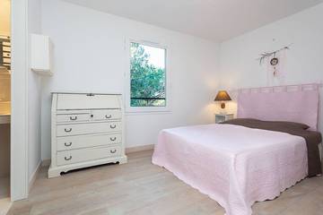 Villa pour 4 Personnes dans Bormes-les-Mimosas, Parc national de Port-Cros, Photo 1