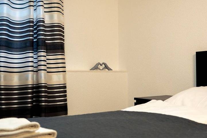 Ganze Wohnung, Napa Night | Klimaanlage, Balkon, gratis Parken & Wlan, nahe Messe & Europapark in Offenburg, Mittlerer Schwarzwald
