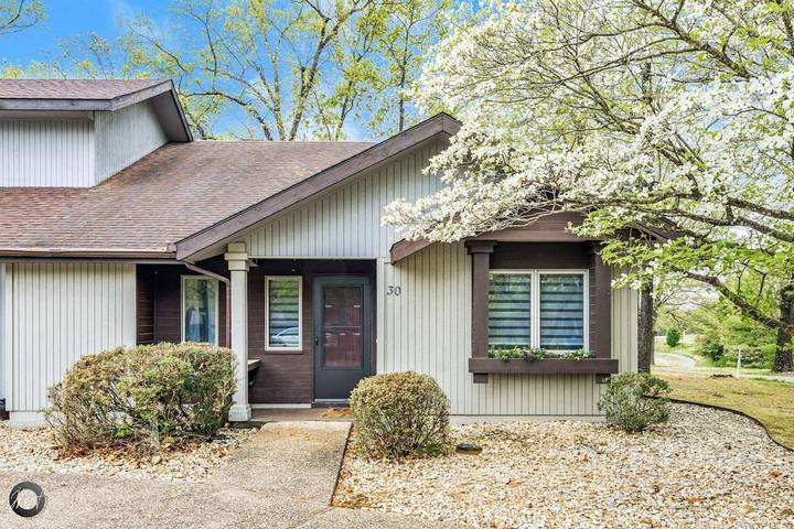 Ferienhaus für 4 Personen, mit Garten und Pool in Bella Vista