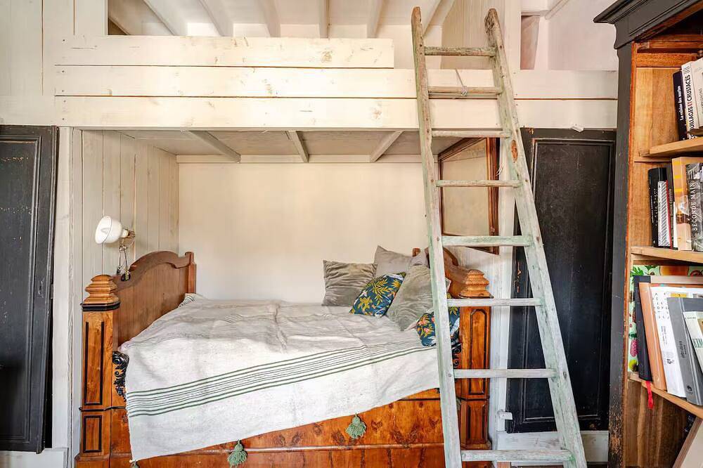 Cozy artist and fisherman cottage by the sea in St-Suliac village by Saint-Malo in Saint-Suliac, Región de Saint-Malo