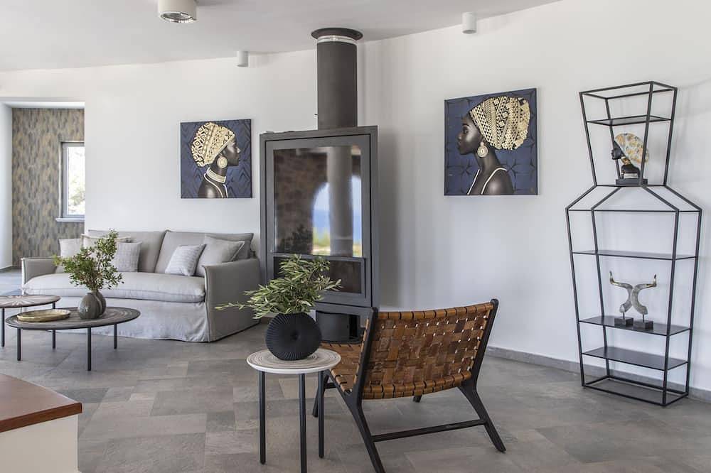 Pristine Seaview Villa , with 5-Star Resort Access in Faliraki, Rhodos