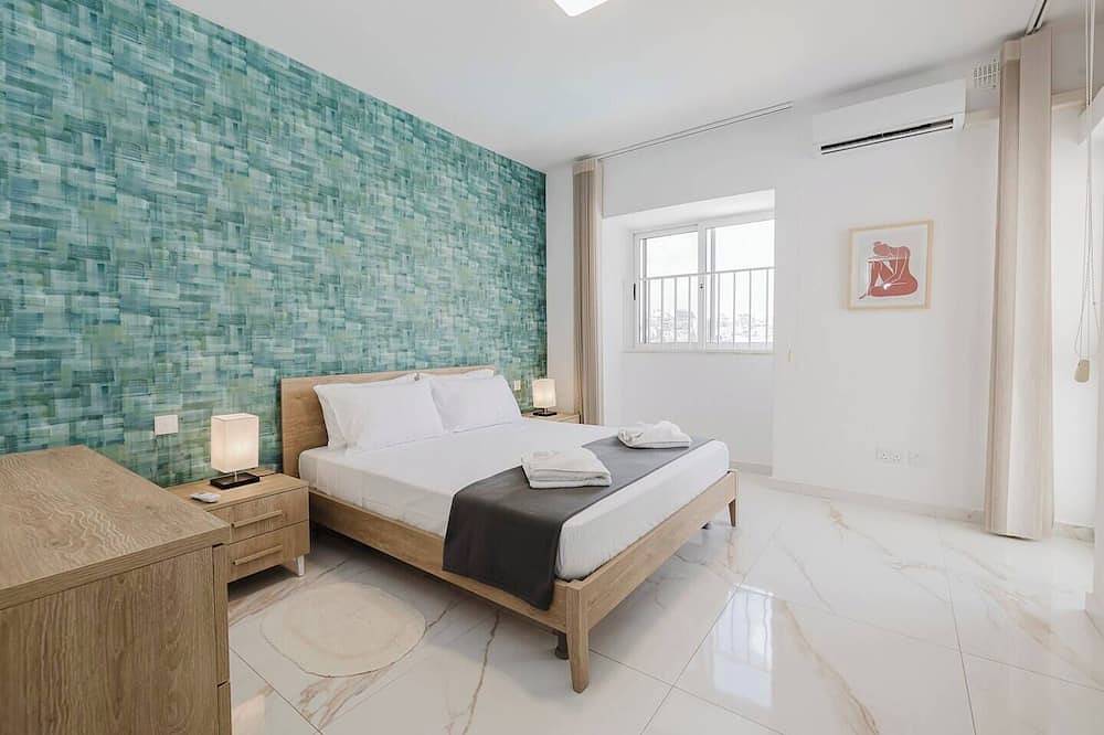 Entire apartment, This apartment is a 2 bedroom(s), 2 bathrooms, located in Is-Swieqi, null. in San Giljan, Malta Island