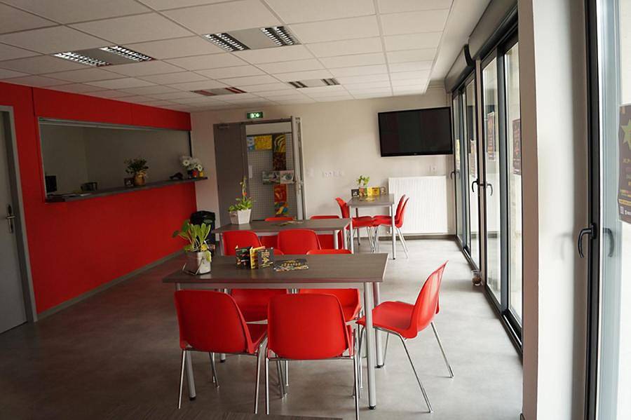 Centre International de Séjour - Mjc in Lézignan-Corbières, Côte méditerranéenne (France)
